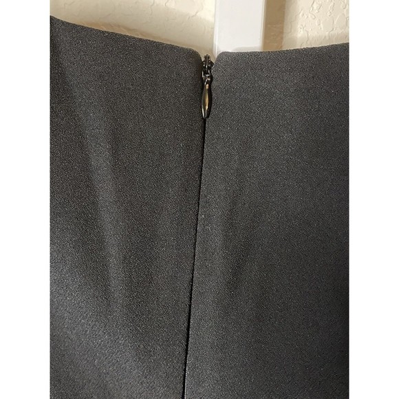 Cupcakes and Cashmere "Lexy" Off Shoulder Dress | Size‎ 6 - Picture 4 of 9